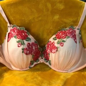 Victoria’s Secret Bra